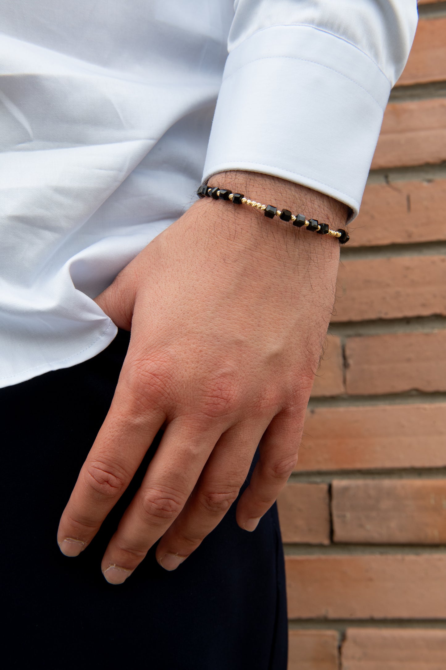 Vaaloor Black Onyx Bracelet – 14k Solid Gold Diamond-Cut Beads